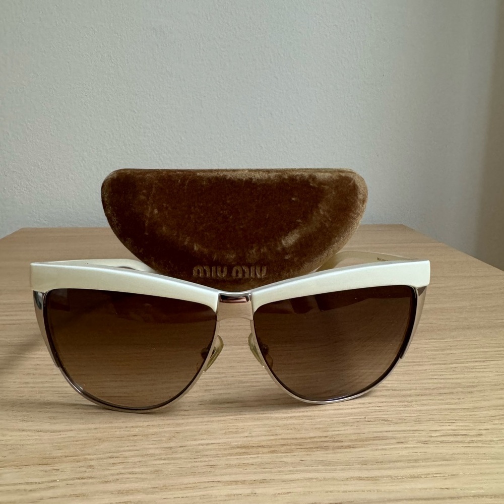 Miu Miu White and Brown Cat Eye Sunglasses with Gradient Lenses